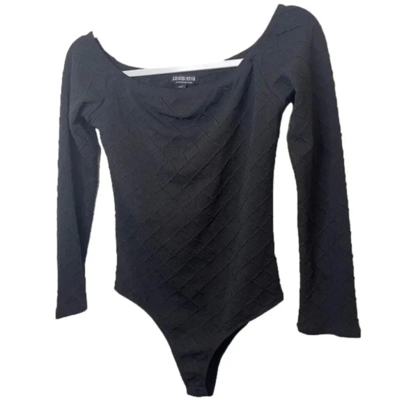 Fashion Nova Tops - ☀️Fashion Nova Black Bodysuit